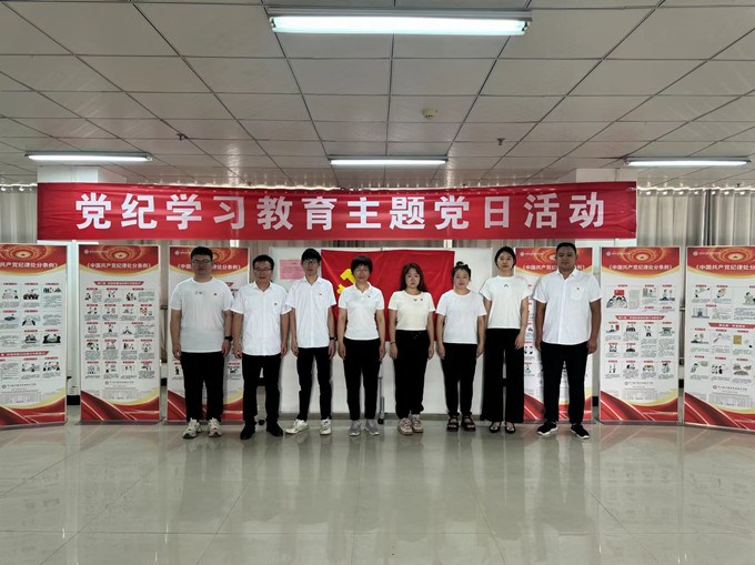 正面合影，少曉皓媛無黨徽_副本.jpg
